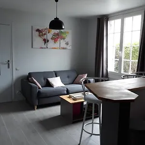 https://jolie-t2-au-coeur-du-bourg.inbrittany.com