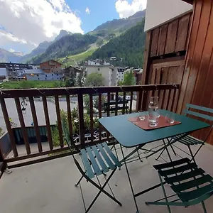 https://appartement-de-charme-hyper-centre-a-val-disere.hotels-rhonealpes.com