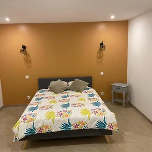  Appartement Apparemment T3 Dans Une Neuf .